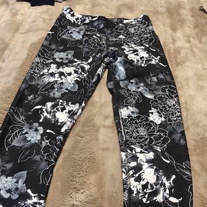 Size medium balance collection leggings